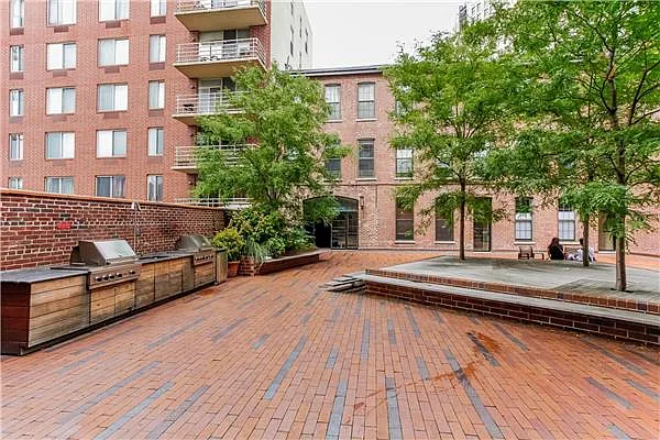 Rented by Avenue Sotheby's International Realty | media 9