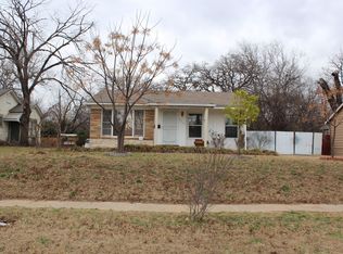 3717 Yucca Ave, Fort Worth, TX 76111