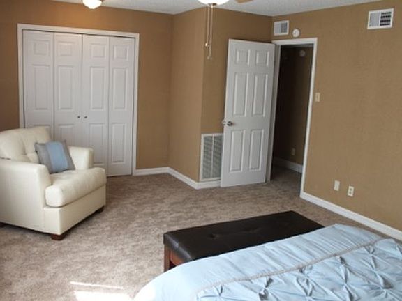 5th image of 2736 Ponderosa Dr