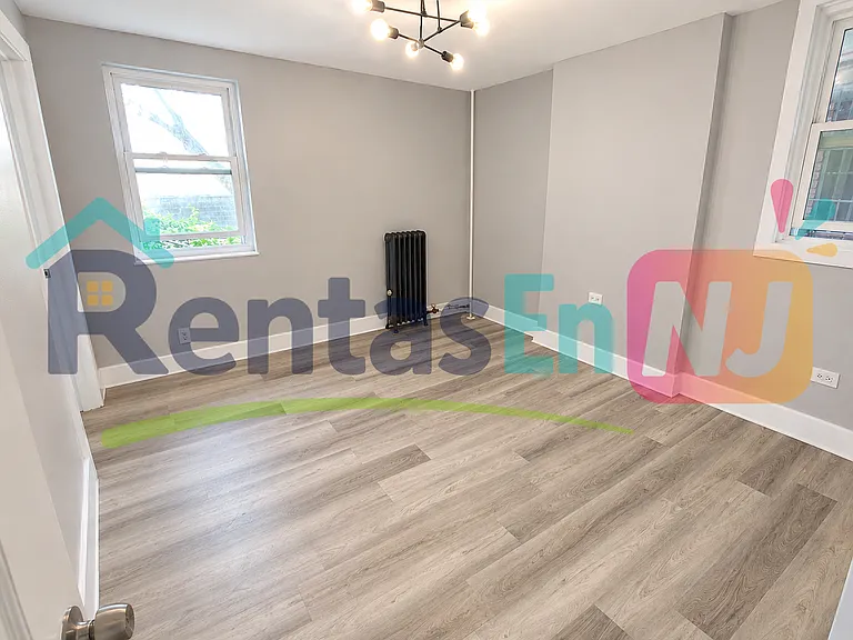 168 Bloomfield Ave #2L — Photo 3