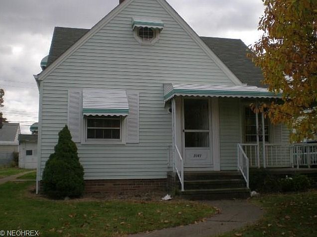 1st image of 3141 W 139th St