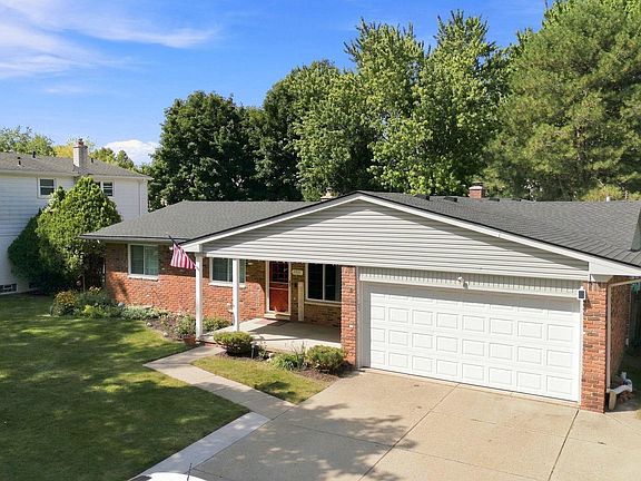 2nd image of 4957 Hubbard Dr