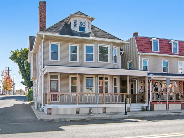 25 E King St, Littlestown, PA 17340