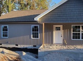 355 W Outer Dr, Oak Ridge, TN 37830