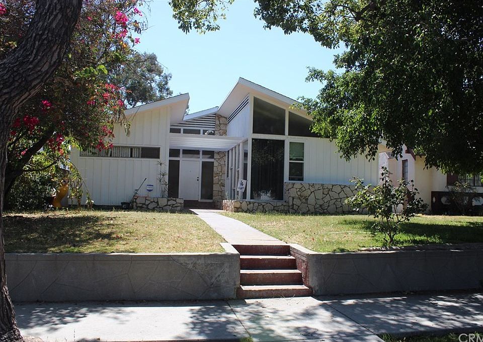 1st image of 1243 N Banning Blvd