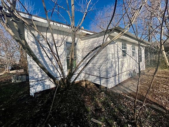 5th image of 319 W Talbott St