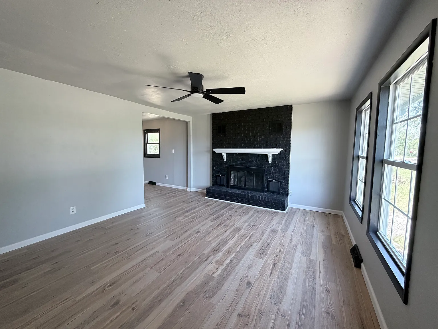 3 Bedroom 1 Bath Serious Inquiries Only Please. — Photo 2