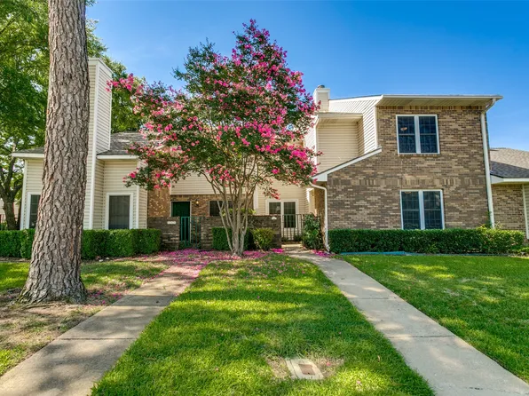 858 Creekside Dr, Lewisville, TX 75067