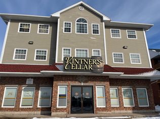 945 Cole Harbour Rd #1, Halifax, NS B2V1E5