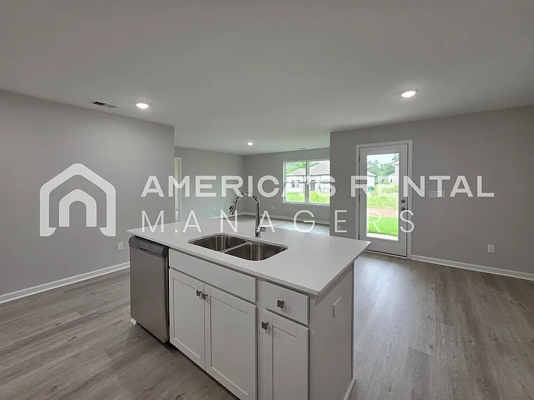 10312 Squires Way — Photo 26