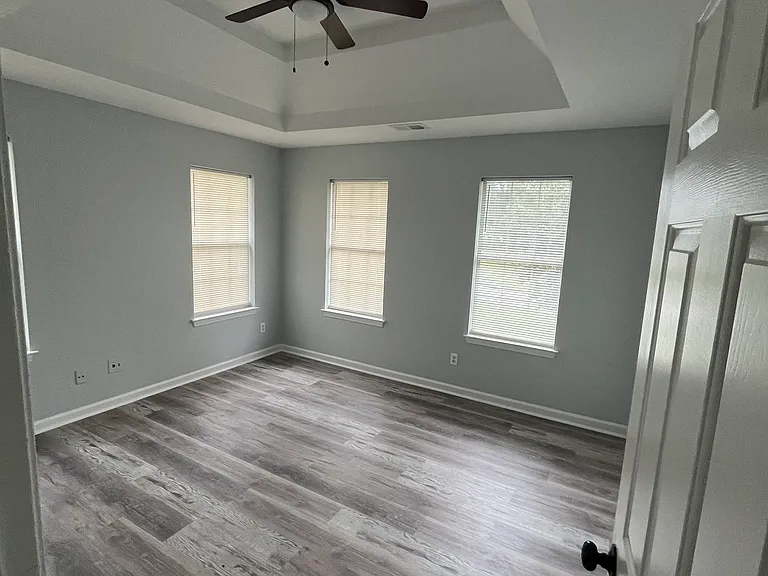 6038 Hitt Lake Ct — Photo 16