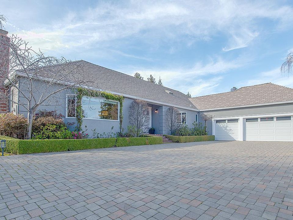 1st image of 1465 Crystal Dr