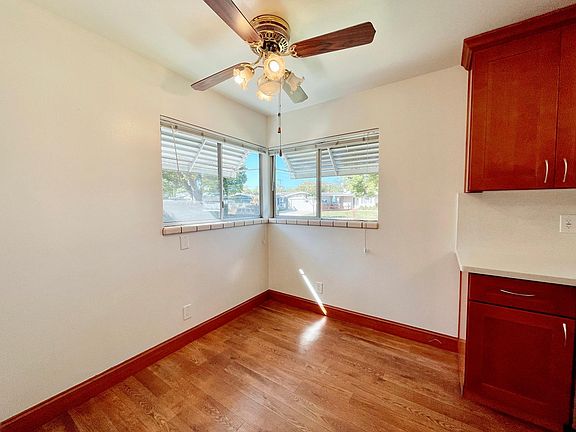 3rd image of 4976 Esther Dr