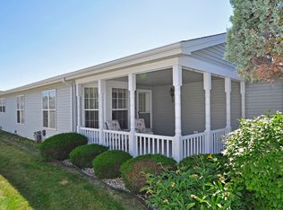 3 Mustang Ct, Grayslake, IL 60030