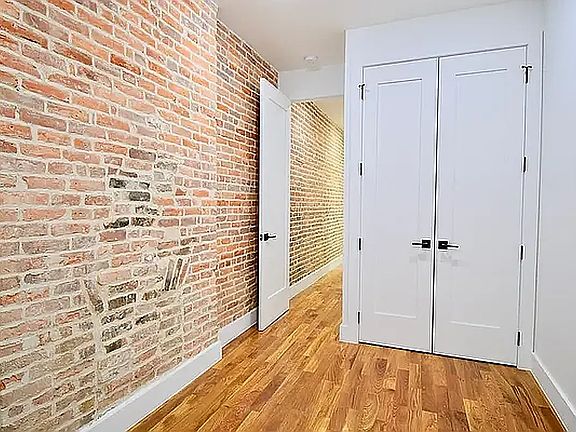 3rd image of 588 Quincy St APT 6