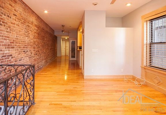 5th image of 493 Park Pl
