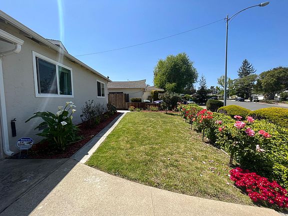 4th image of 22386 Rancho Ventura St APT A