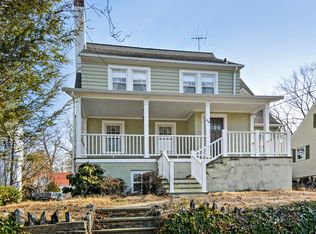 48 Upland Ave, White Plains, NY 10604