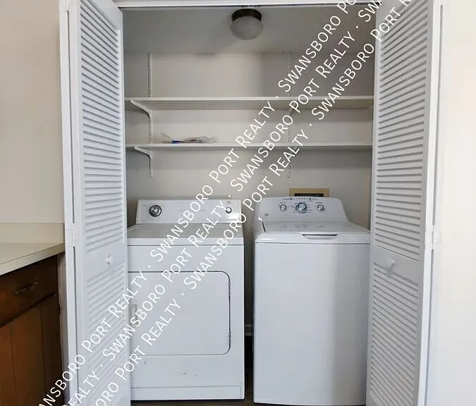 10 Port West Ct #B — Photo 9