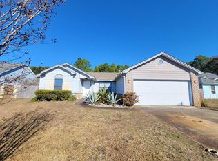 2057 Burjonik Dr, Navarre, FL 32566