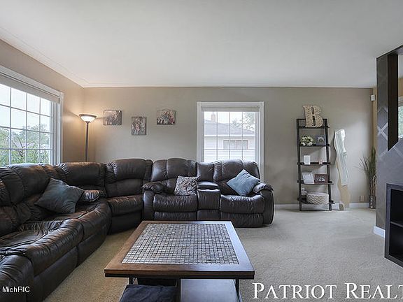 3rd image of 4857 Marshall Ave SE