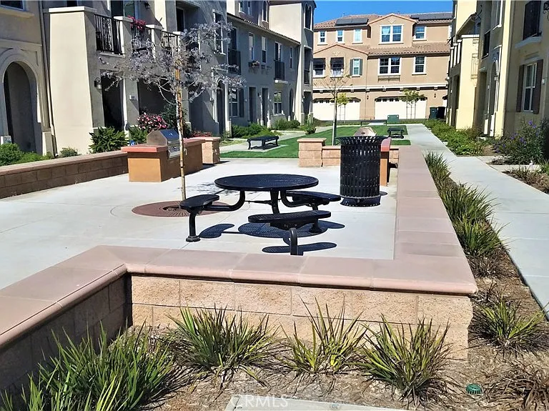 421 Camino Ruiz — Photo 34