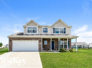 895 Grandiflora Dr, Greenwood, IN 46143