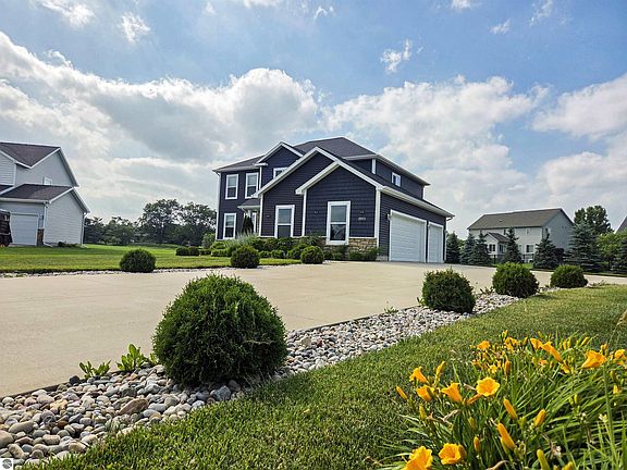 2nd image of 2275 Sandstone Dr