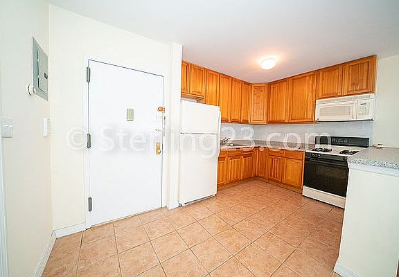 5th image of 30-37 30th St #4-1