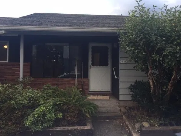 7906-7916 NE Oregon St, Portland, OR 97213