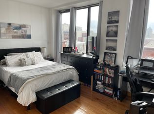 3245 34th St #4L, Astoria, NY 11106