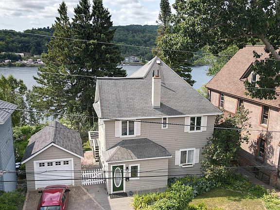 2nd image of 622 Lake Ave