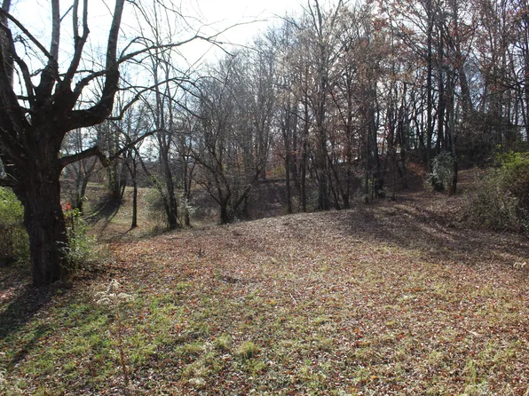 111 Cherry St, Middlesboro, KY 40965