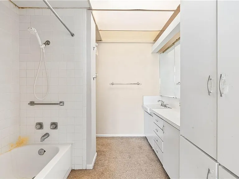 4600 Ocean Dr #906 — Photo 14