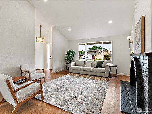 2nd image of 11707 SE 65th Street