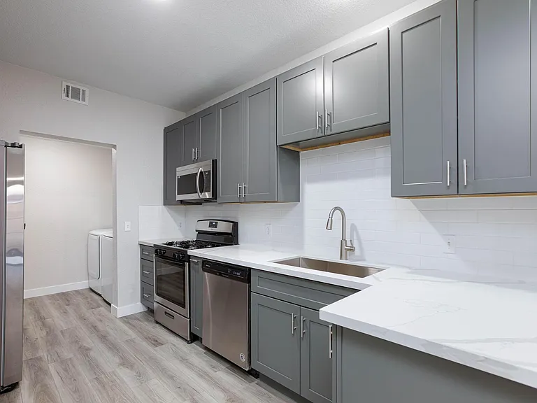 2607 Glen Green Ave — Photo 14