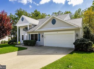 9 Stonehearth Ct, Columbus, NJ 08022