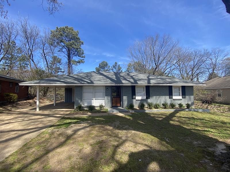 1st image of 884 W Marigold Ln
