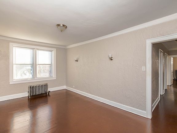 5th image of 2123 S Laramie Ave #2125-3