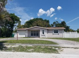 2101 SW 67th Way, Hollywood, FL 33023