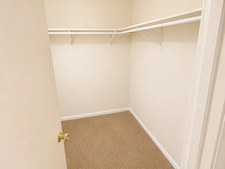 655 Talcottville Rd — Photo 14
