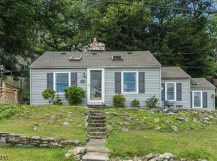 307 Springbrook Trl, Sparta, NJ 07871