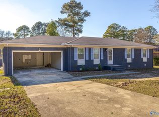 807 Vaughn Bridge Rd NW, Hartselle, AL 35640