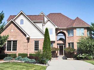 16705 Sherwood Ln #13, Northville, MI 48168
