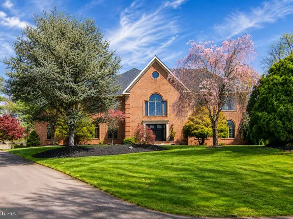 11029 Plumwood Cir, Hagerstown, MD 21742