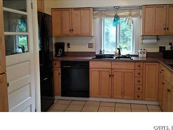 3rd image of 310 McClennan Dr