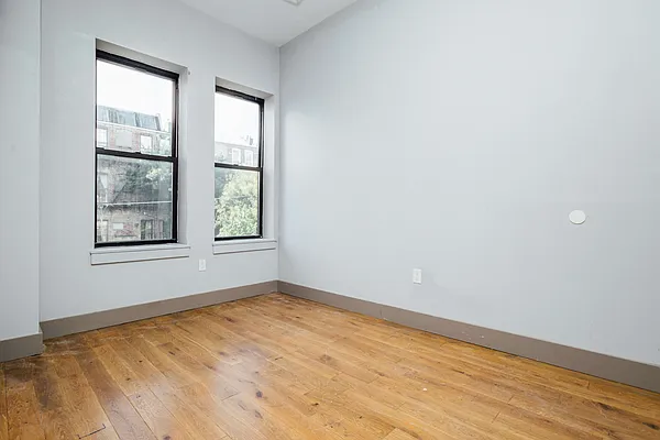 Rented by Nooklyn NYC LLC | media 62