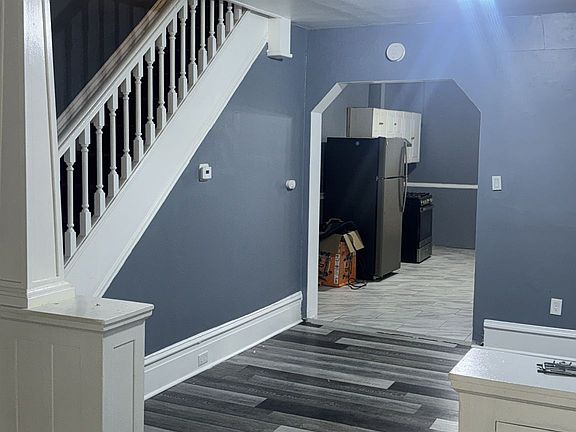 2nd image of 539 Curtin St
