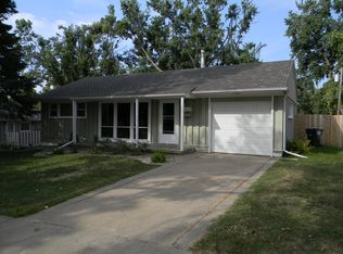 2105 S Blauvelt Ave, Sioux Falls, SD 57105
