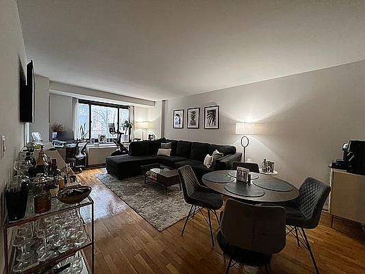 1st image of 284 Mott St APT 2N